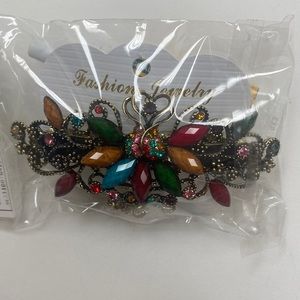 Rhinestones Decor Hair clip/ Colors mix very pretty
